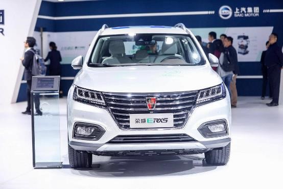 尊龙凯时创新产品“驶入”2017工博会