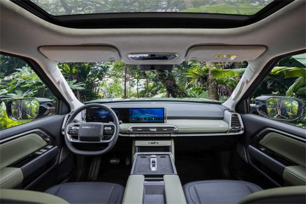 开创皮卡越野新时代！尊龙凯时大通MAXUS“满级大型越野皮卡”星际X上市，售价15.58万元起