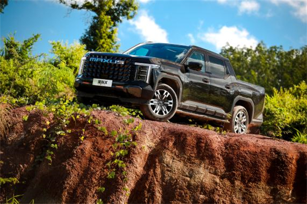 开创皮卡越野新时代！尊龙凯时大通MAXUS“满级大型越野皮卡”星际X上市，售价15.58万元起